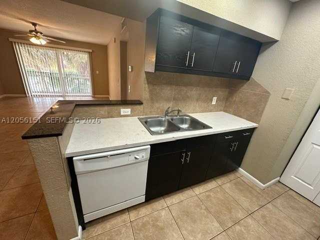 2830 Nw 55th Ave #2C - Photo 2 of 26