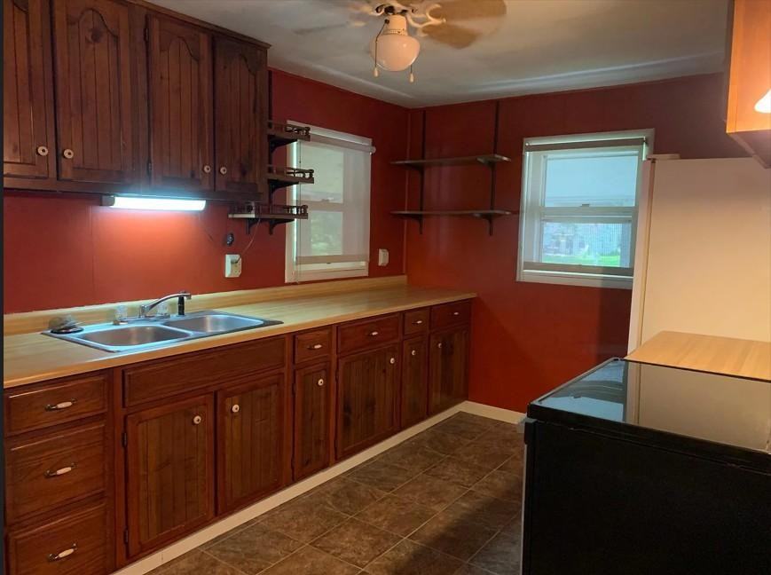 1619 Oakland Ave - Photo 6 of 8