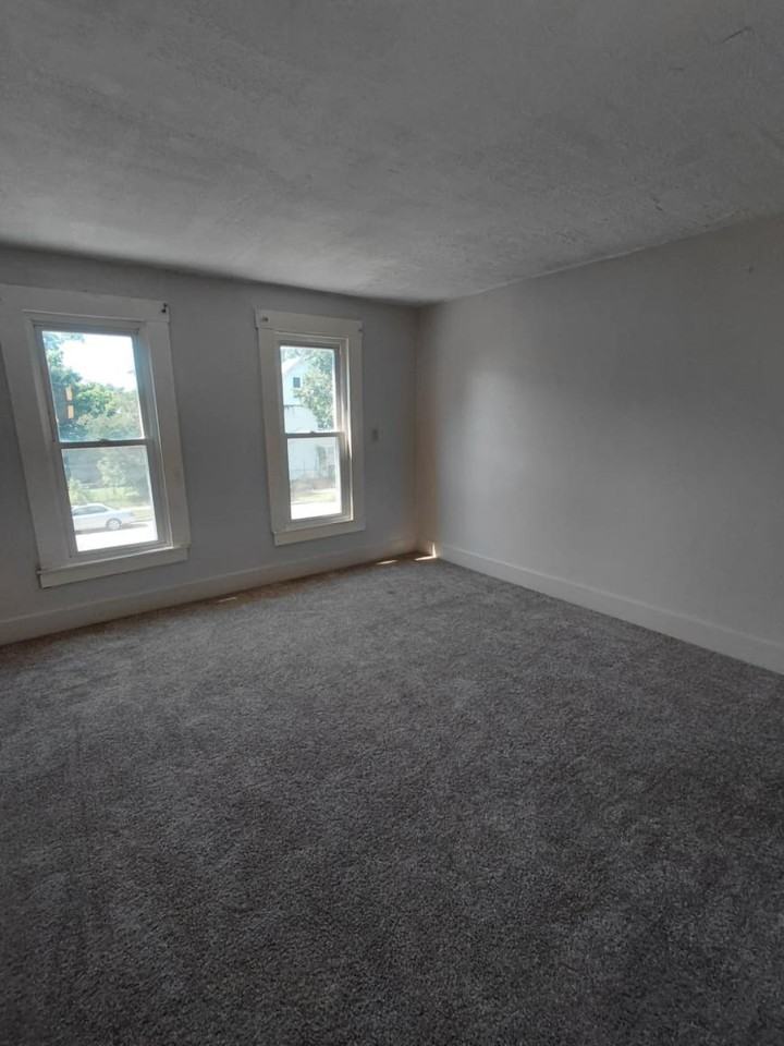2108 Grand Blvd - Photo 3 of 10