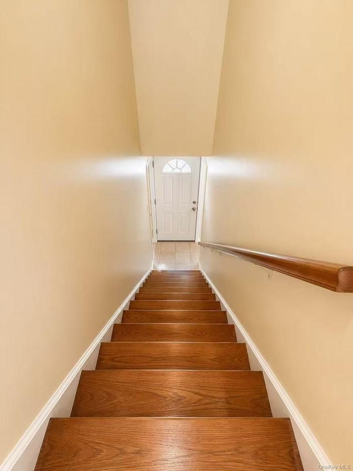 278 N 4th St - Photo 7 of 25