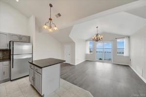 featured image of 1424 Outlook Ave #3