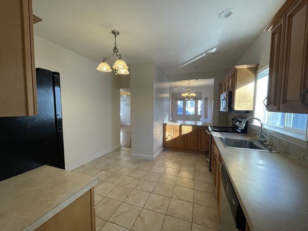 24 Frederick Ave #1 - Photo 7 of 14