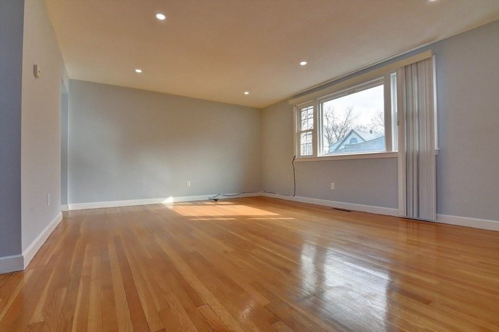 30 Trull St #3 - Photo 4 of 13
