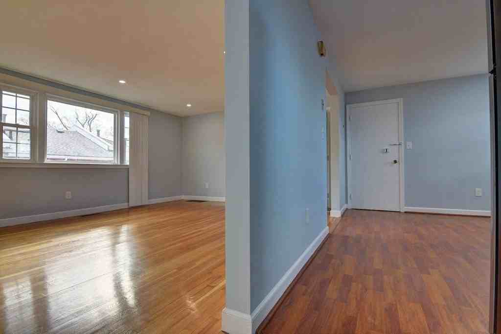 30 Trull St #3 - Photo 5 of 13