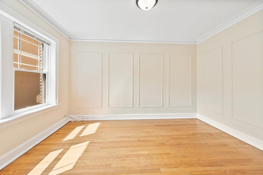 1923 W Estes Ave - Photo 5 of 10
