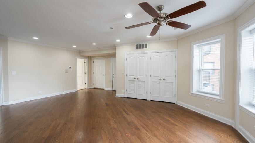 4018 N Central Park Ave - Photo 5 of 10