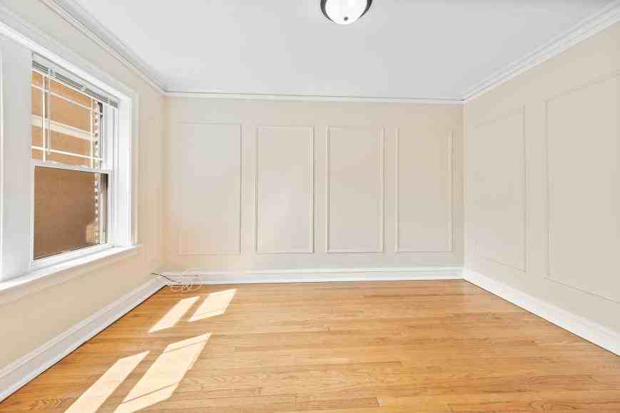1921 W Estes Ave - Photo 5 of 10
