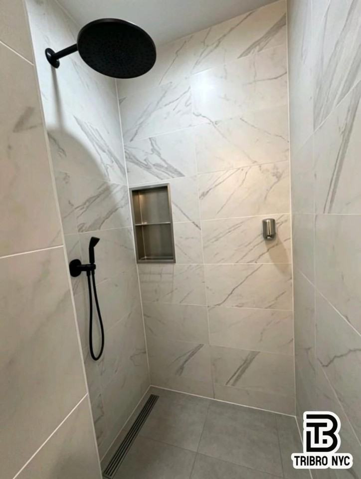 105 Thompson St - Photo 2 of 5