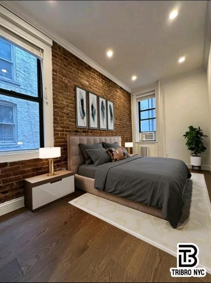 105 Thompson St - Photo 4 of 5
