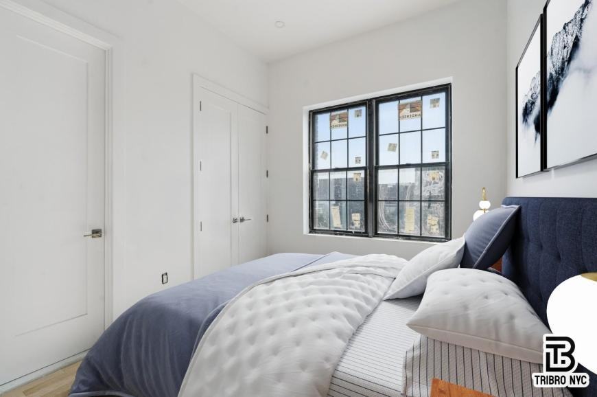 416 Lorimer St - Photo 3 of 7