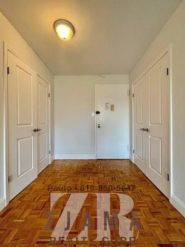 160 Parkside Ave - Photo 7 of 10