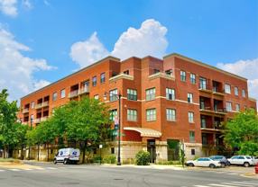 3300 W Irving Park Rd #H5 - Photo 1 of 1