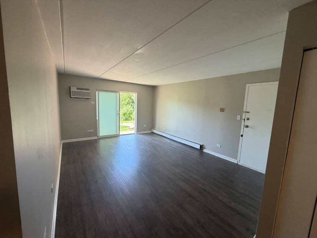 281 Shorewood Dr #21GA - Photo 5 of 9