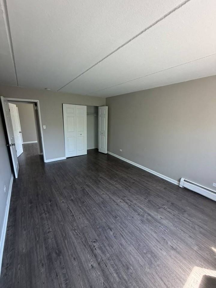 281 Shorewood Dr #21GA - Photo 7 of 9
