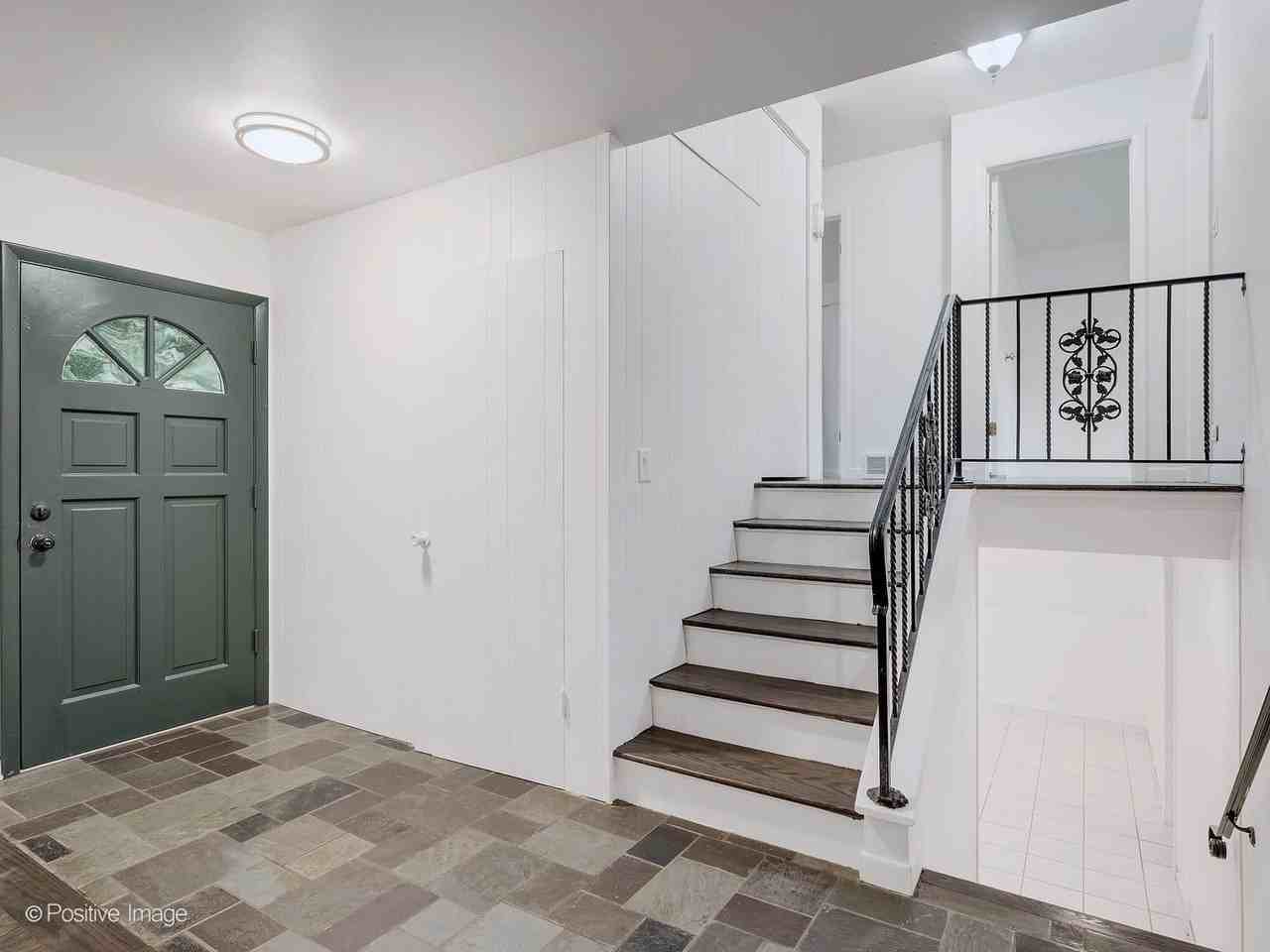 229 S Milton Ave - Photo 2 of 20