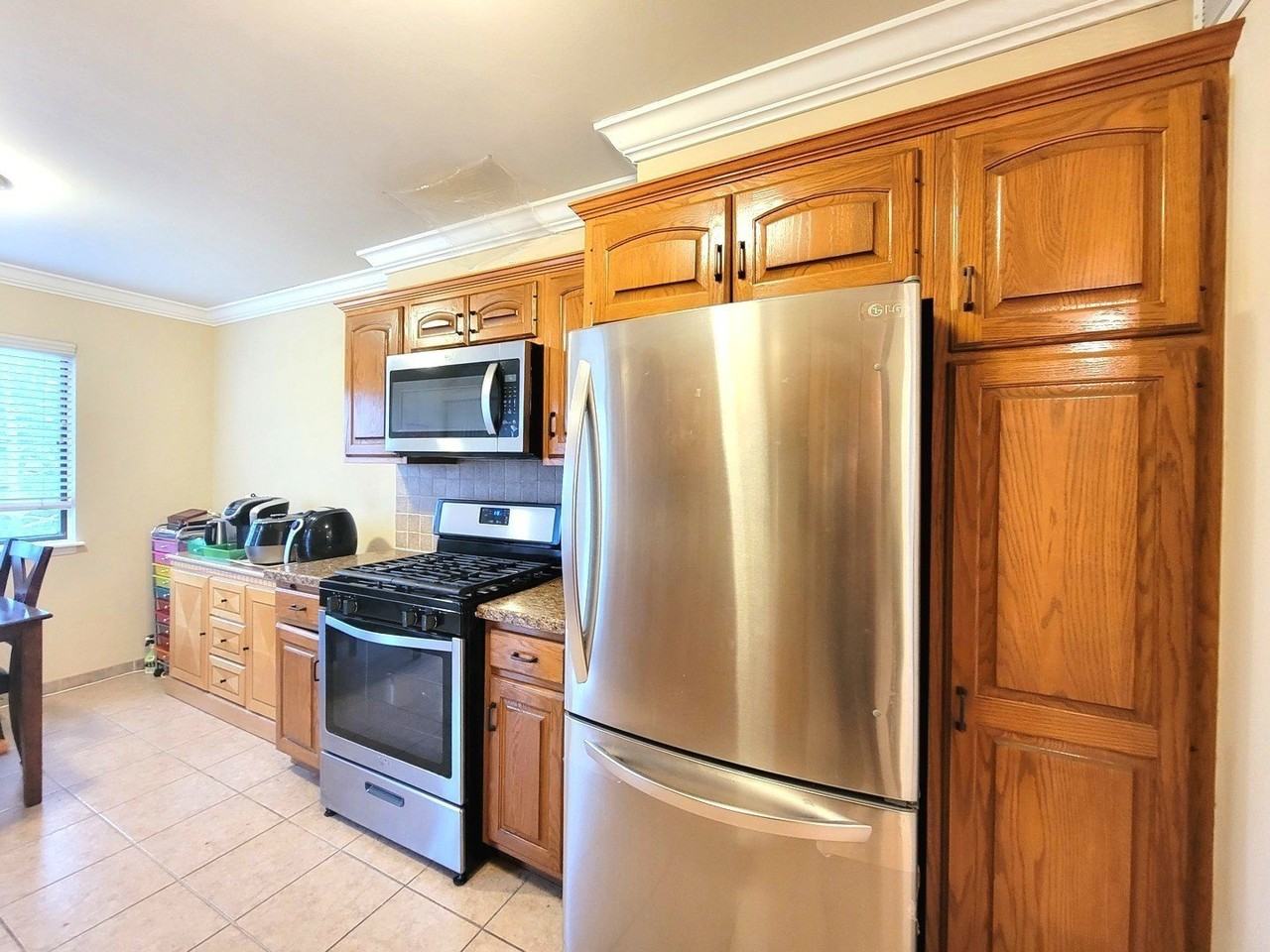 351 Newgate Ct #2A - Photo 7 of 15