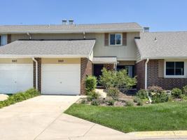 featured image of 889 Heatherbrook Ct