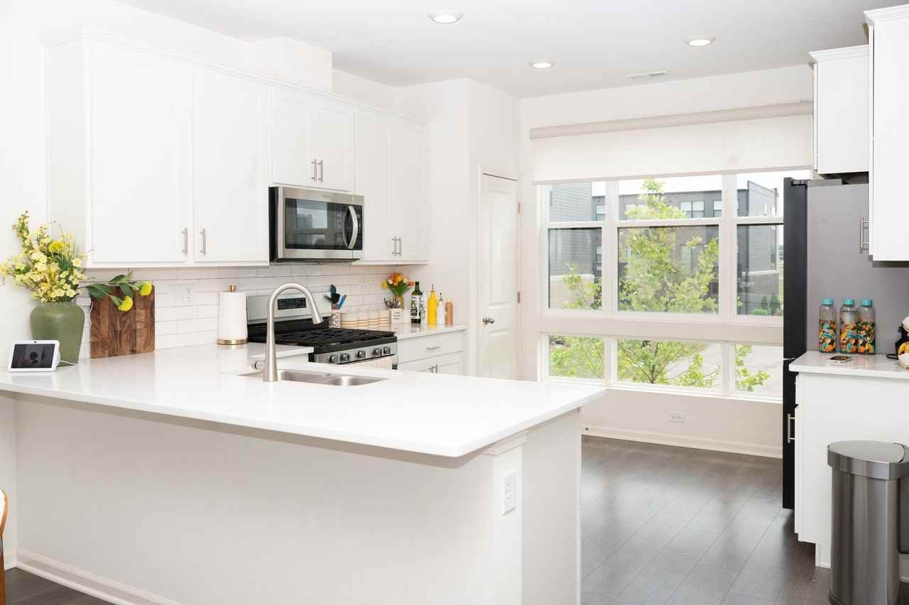 2204 Venture Dr #2204 - Photo 4 of 16