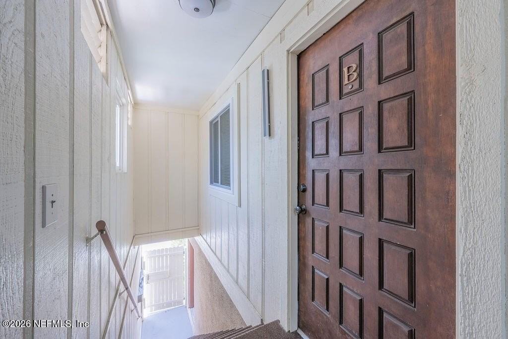 107 2nd St S #B - Photo 6 of 19