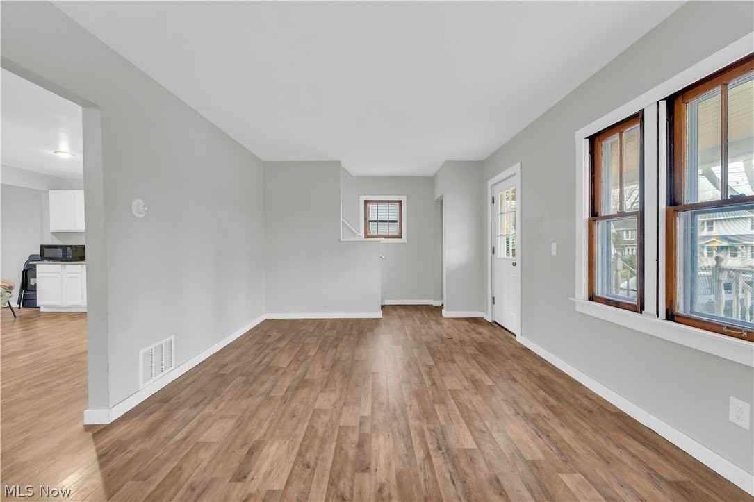 485 E Archwood Ave - Photo 5 of 25