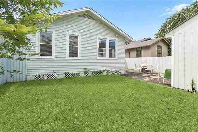 2831 Calhoun St - Photo 3 of 36