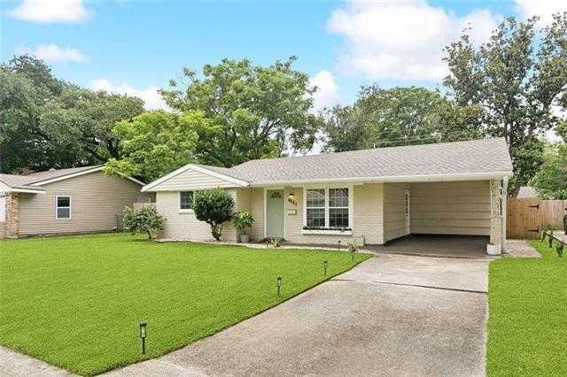 6227 Brunswick Ct - Photo 2 of 17