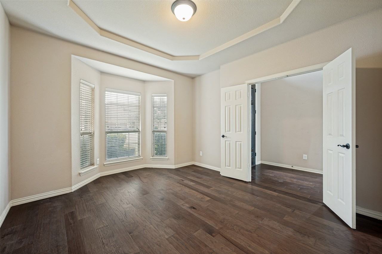 12112 Abernathy Cir - Photo 7 of 19