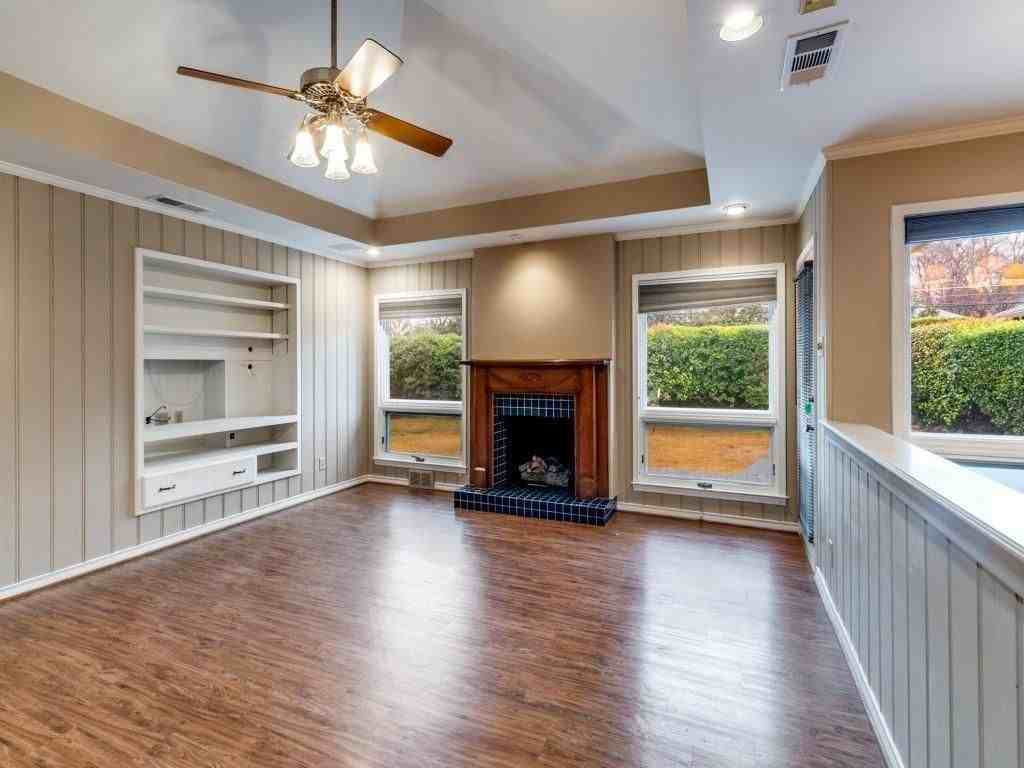 6130 Walnut Hill Ln - Photo 4 of 12