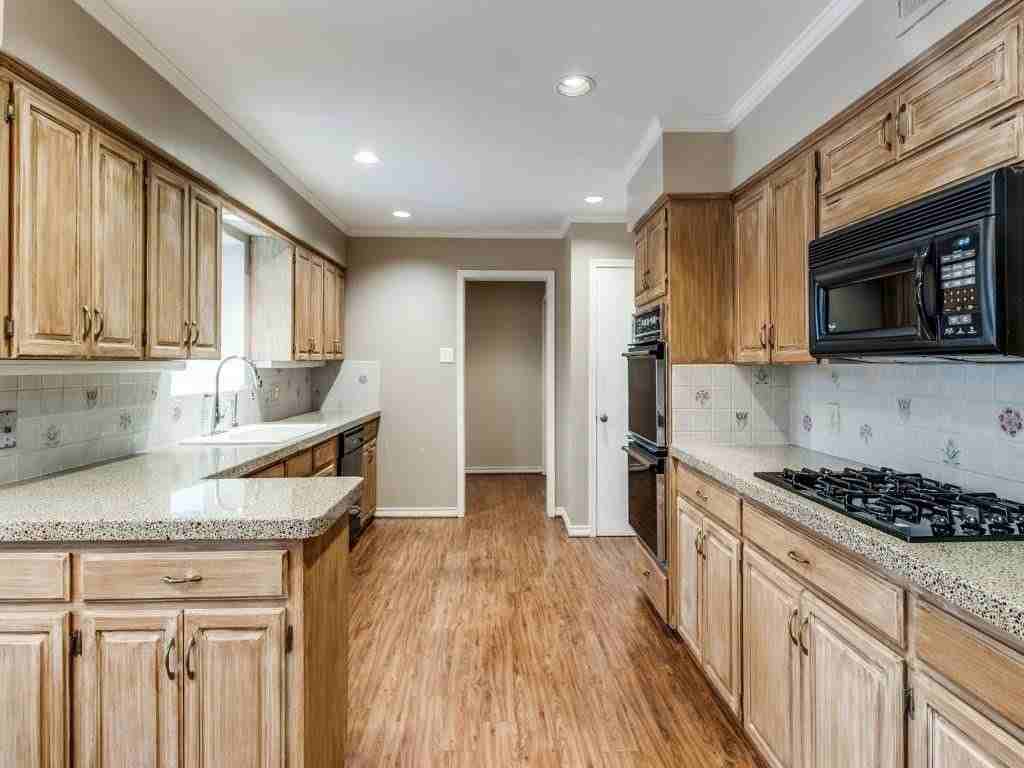 6130 Walnut Hill Ln - Photo 5 of 12