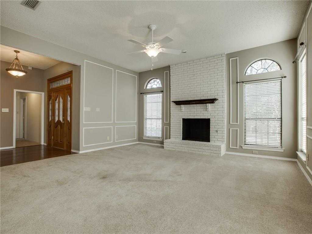 2810 Scarborough Ct - Photo 2 of 8