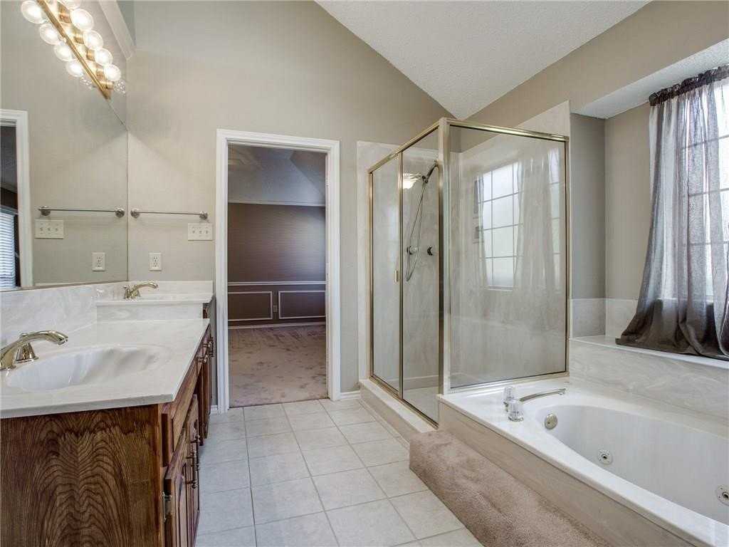 2810 Scarborough Ct - Photo 7 of 8