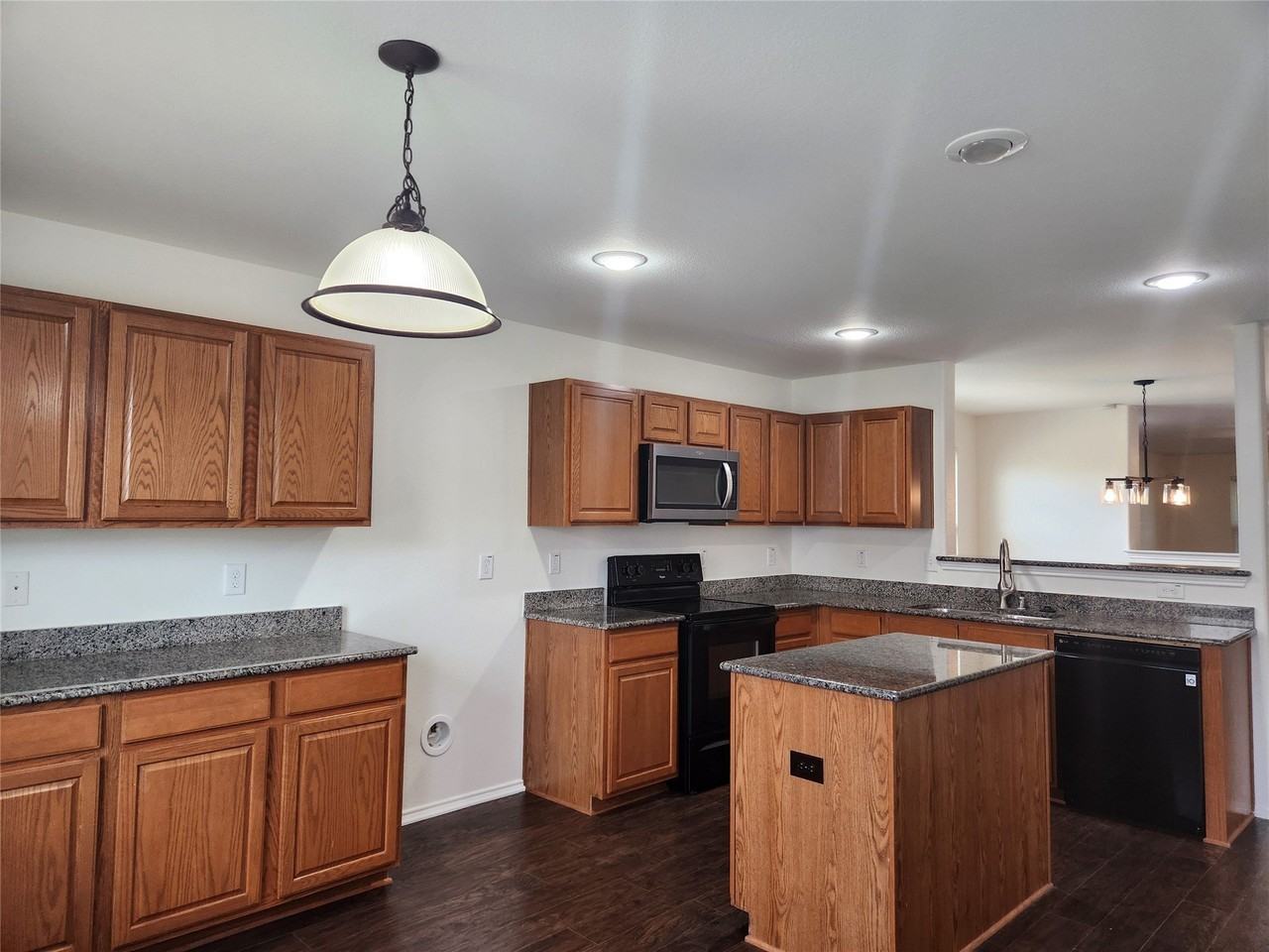 1224 Elkford Ln - Photo 7 of 24