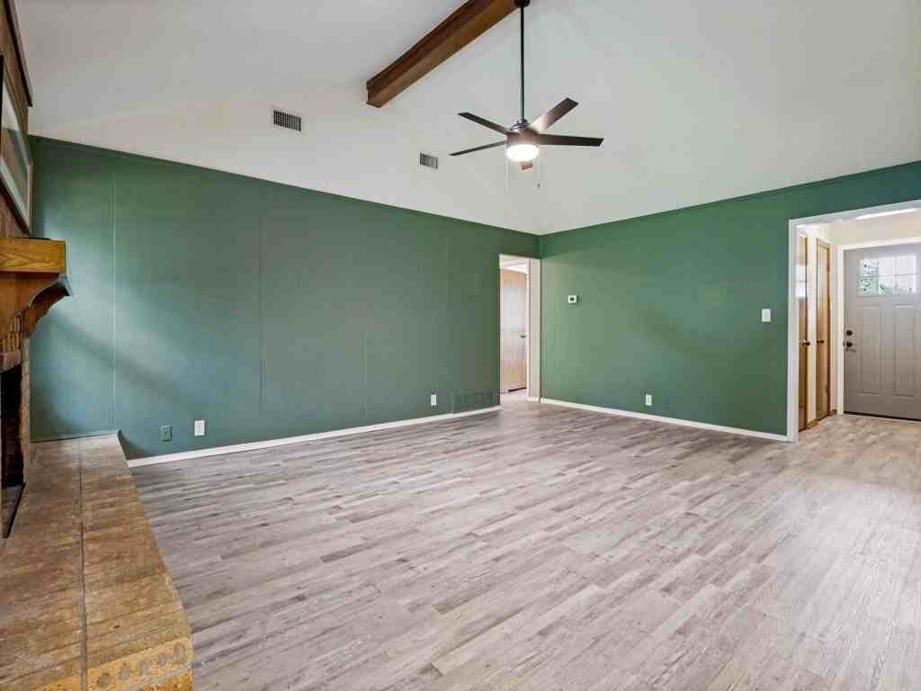 1620 Post Oak Dr - Photo 3 of 25