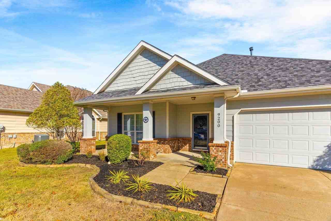 9200 Water Tree Dr - Photo 3 of 27