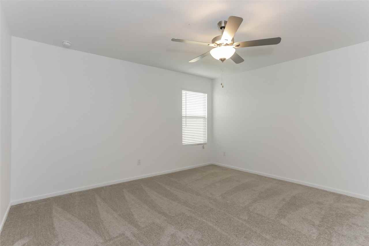 15229 Rangeland Rd - Photo 7 of 24