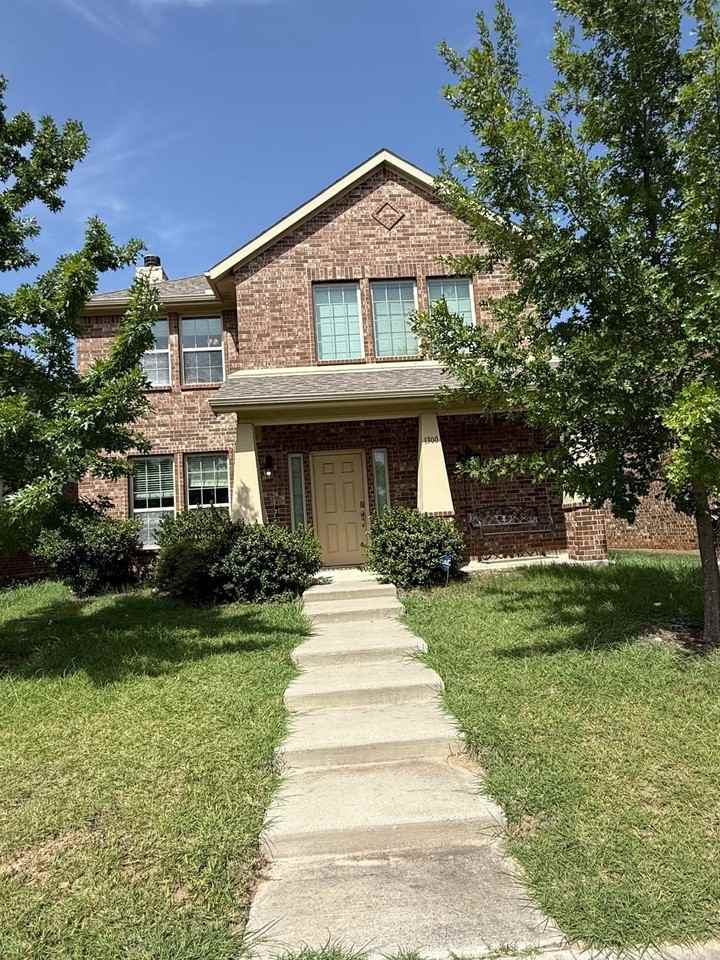 1300 Land Oak Rd