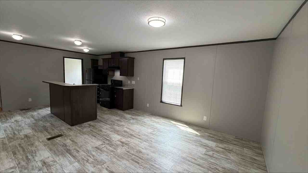 5913 W Maple St #158 - Photo 3 of 10