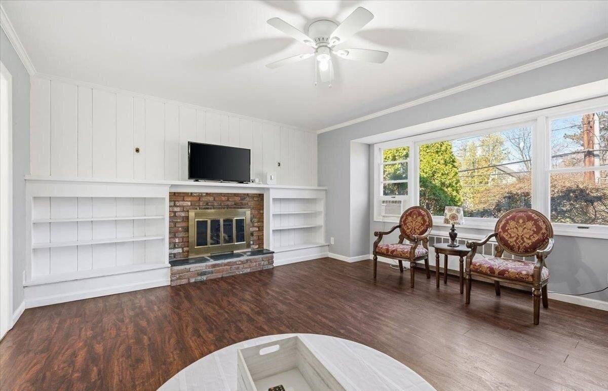 11 Glenwood Rd - Photo 4 of 27