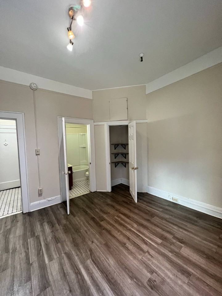 132 Jay St #5 - Photo 3 of 5