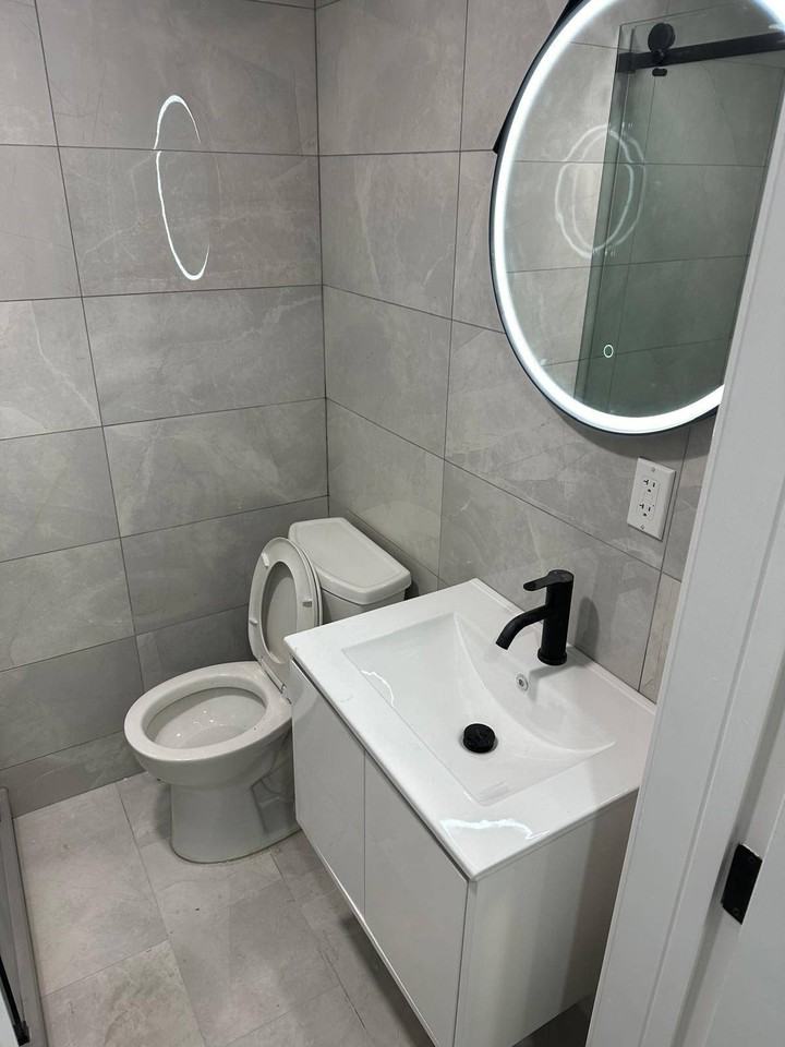 206 Bedford Ave - Photo 3 of 5