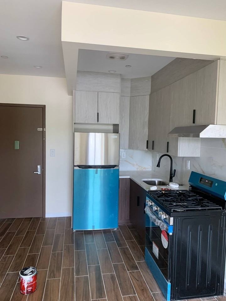 719 Snediker Ave - Photo 2 of 13