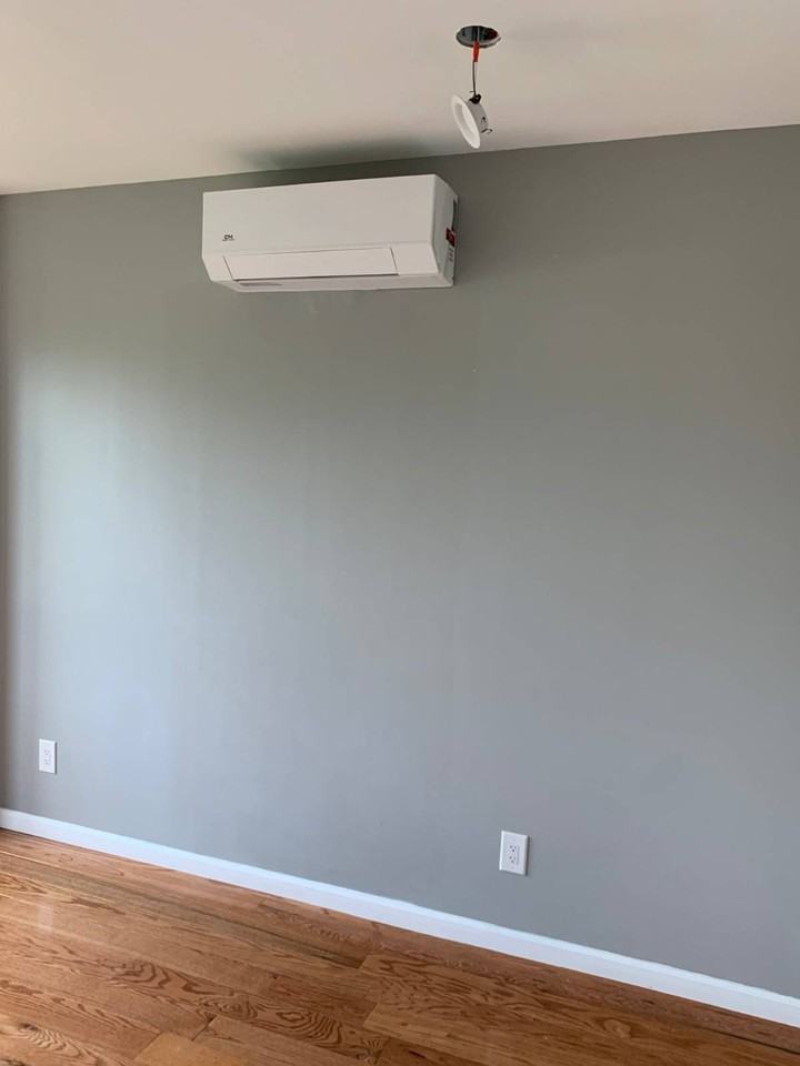 719 Snediker Ave - Photo 5 of 13