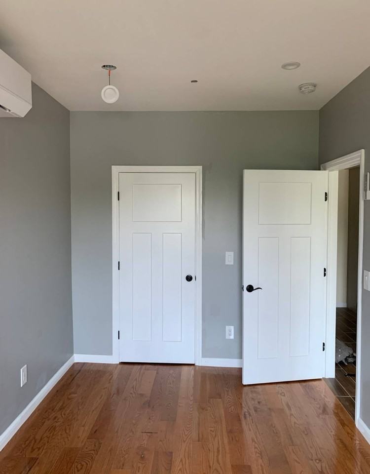 719 Snediker Ave - Photo 7 of 13