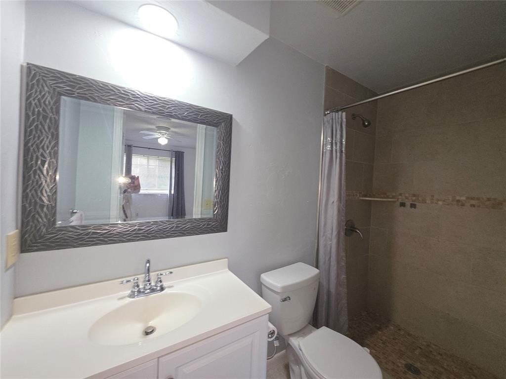 939 Sw 98th St - Photo 7 of 17