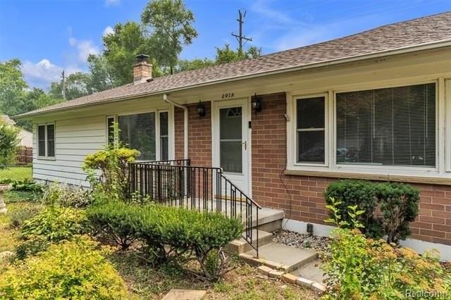 4918 Ainsley Ave - Photo 4 of 47