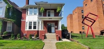 featured image of 1071 Van Dyke St #2