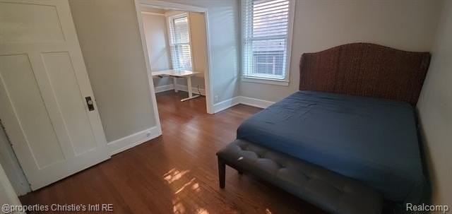 1071 Van Dyke St #2 - Photo 7 of 12