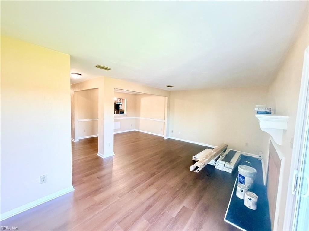3937 Seeman Rd - Photo 6 of 28
