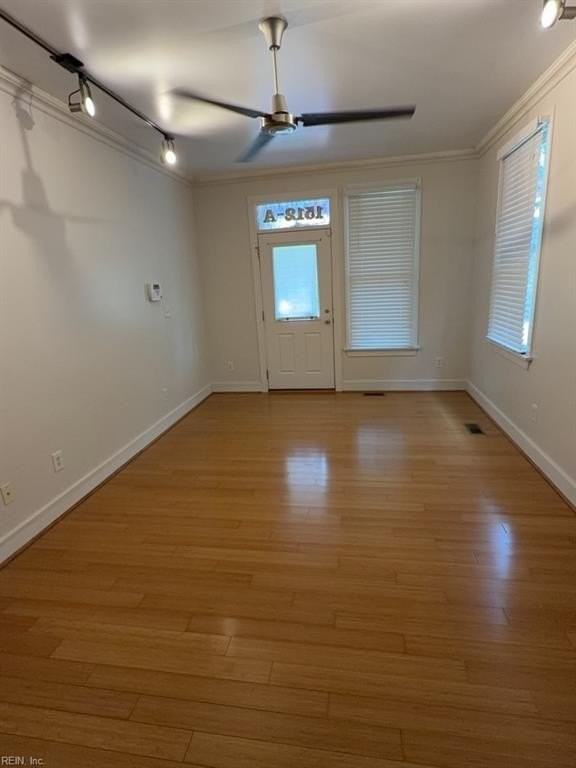 1512 Porter St #A - Photo 3 of 17