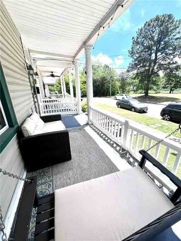 1522 Barron St - Photo 4 of 47